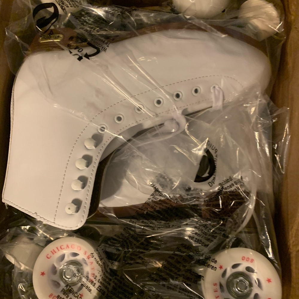 Chicago Women’s Roller Skates